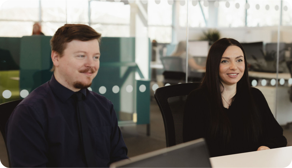 Two Onecom employees in meeting